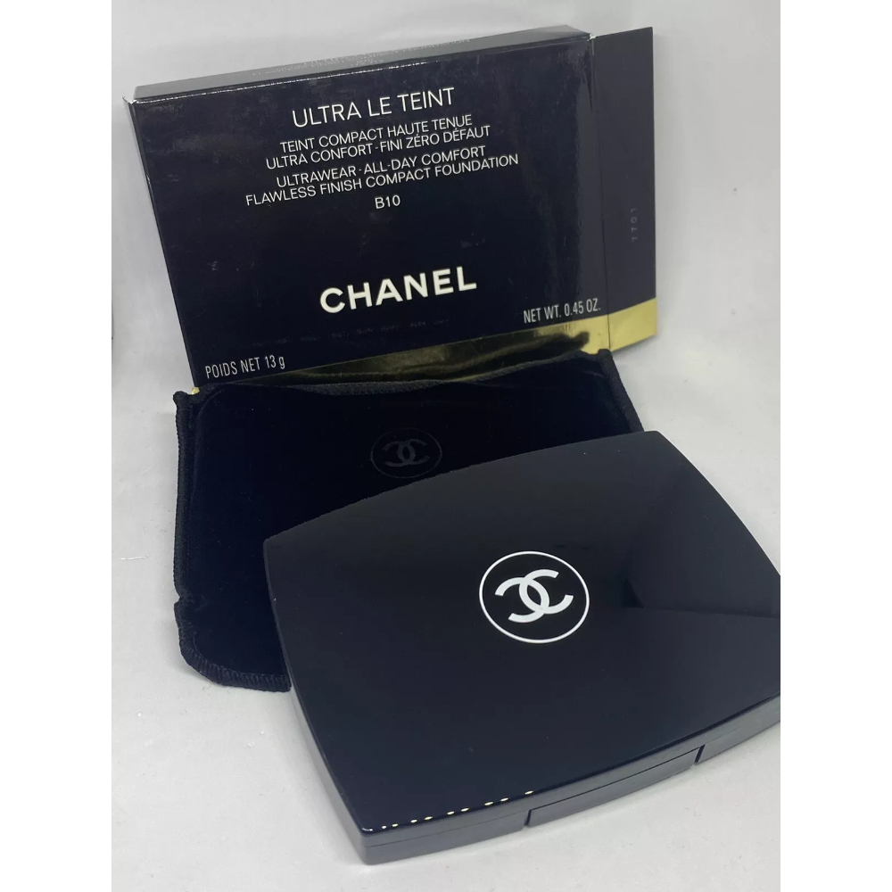 Chanel Ultra Le Teint Flawless Finish Compact Foundation