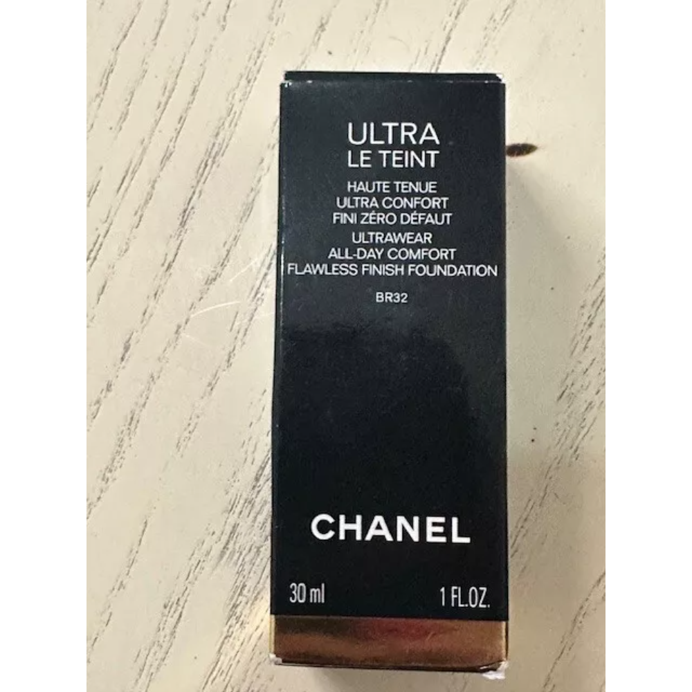 Chanel Ultra Le Teint Flawless Finish Fluid Foundation