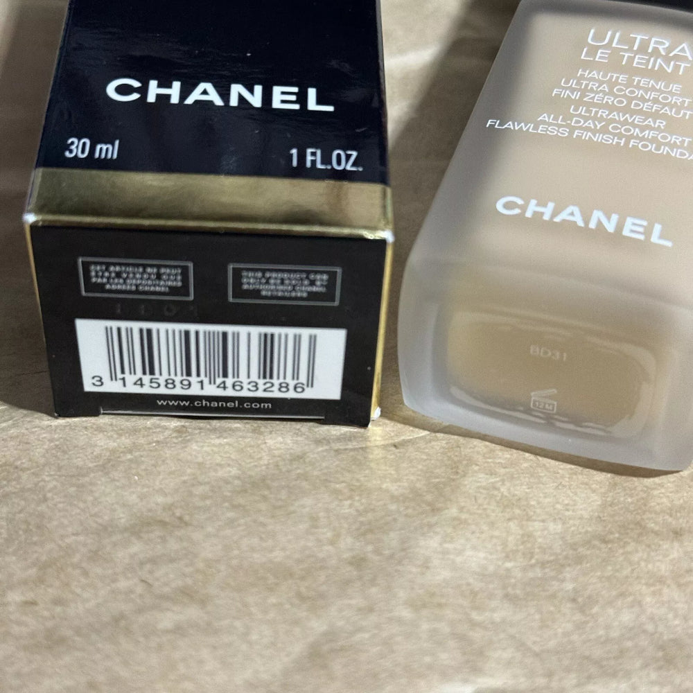 Chanel Ultra Le Teint Flawless Finish Fluid Foundation