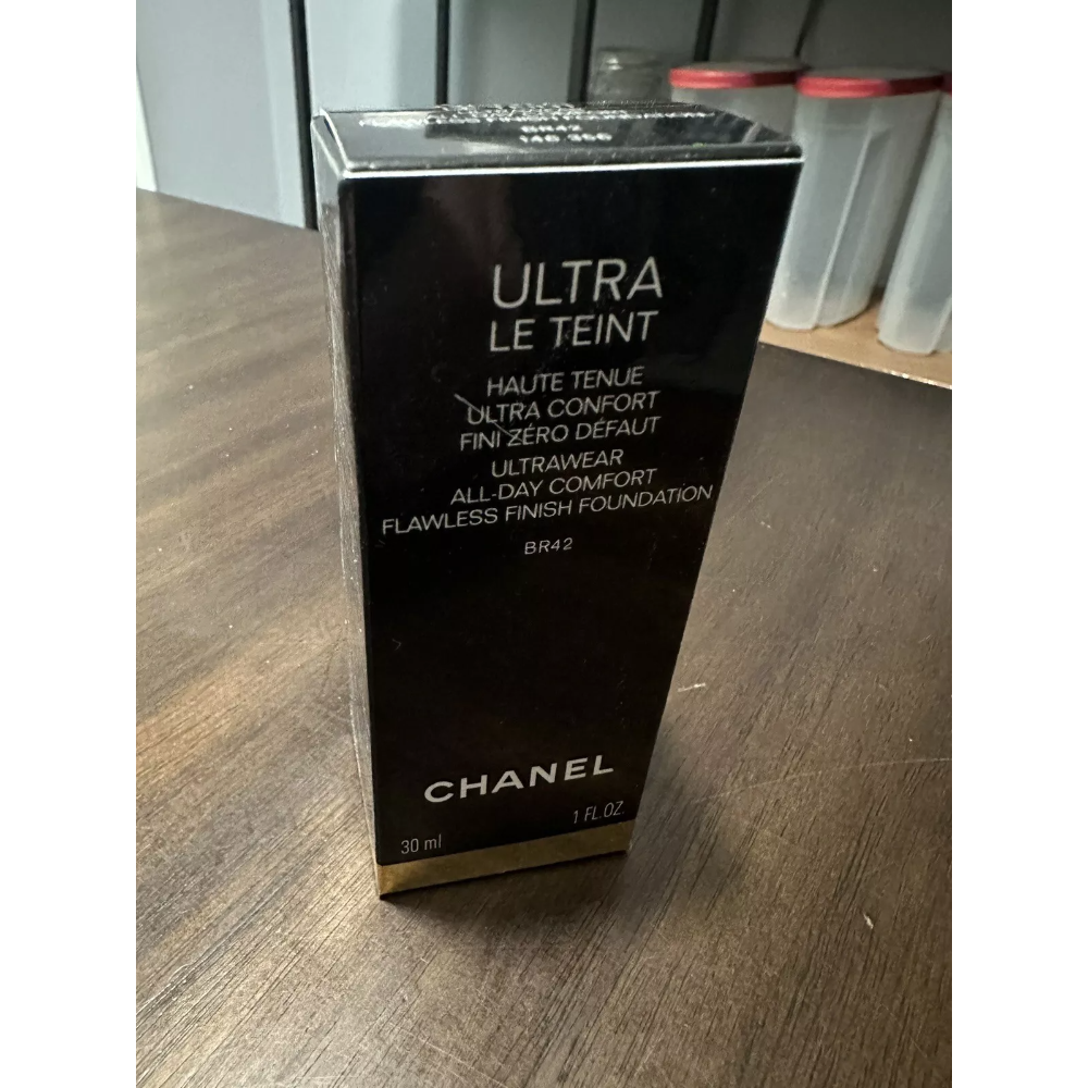 Chanel Ultra Le Teint Flawless Finish Fluid Foundation