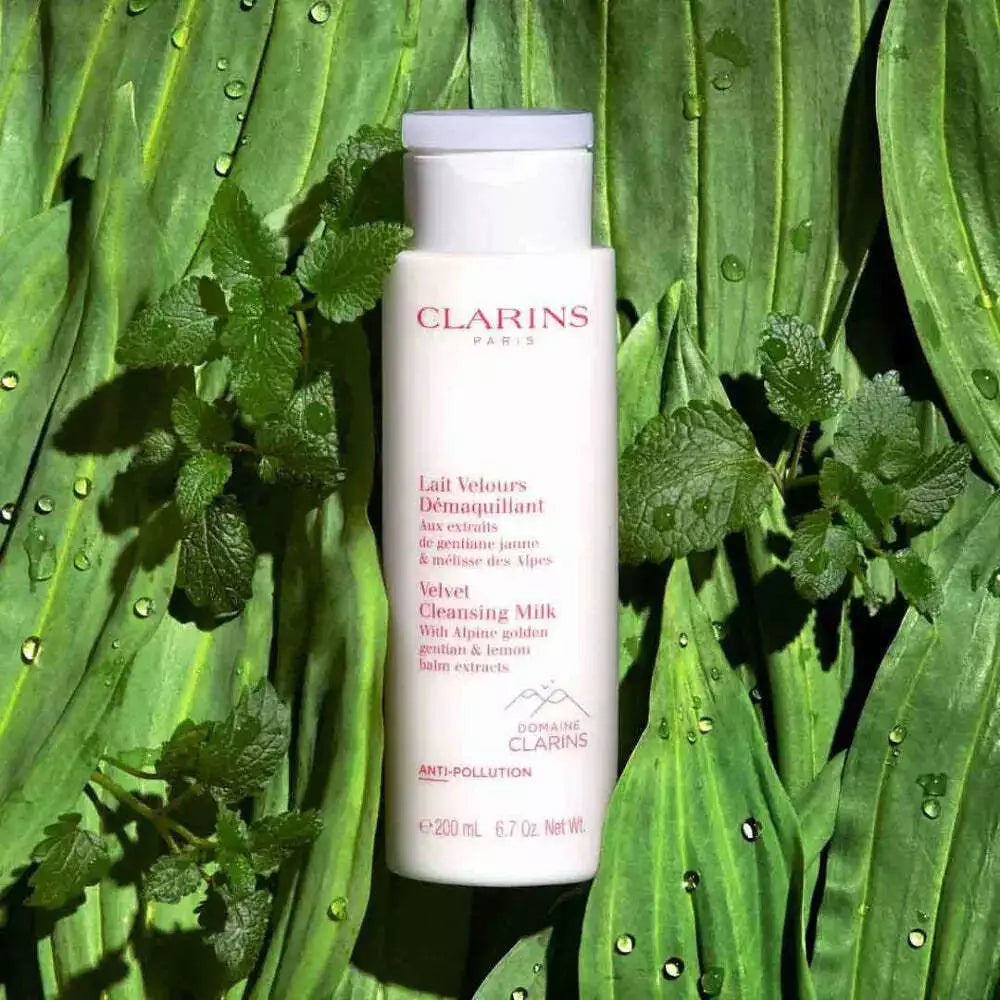 Clarins Velvet Cleansing Milk