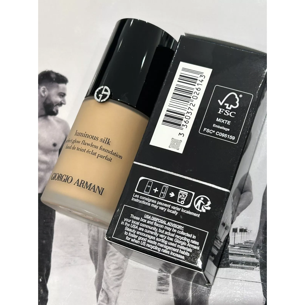 Armani Luminous Silk Foundation