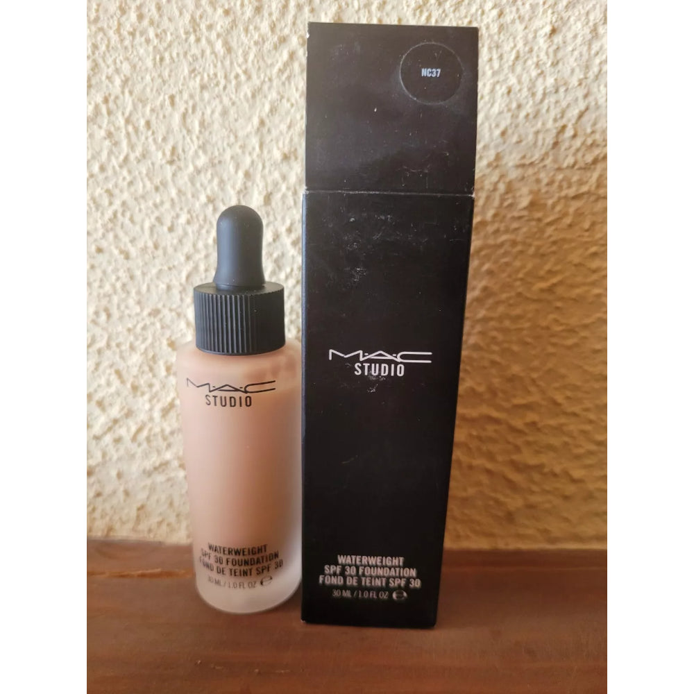 MAC Studio Waterweight Foundation SPF30