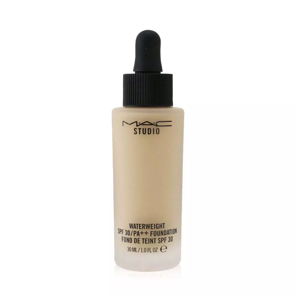 MAC Studio Waterweight Foundation SPF30